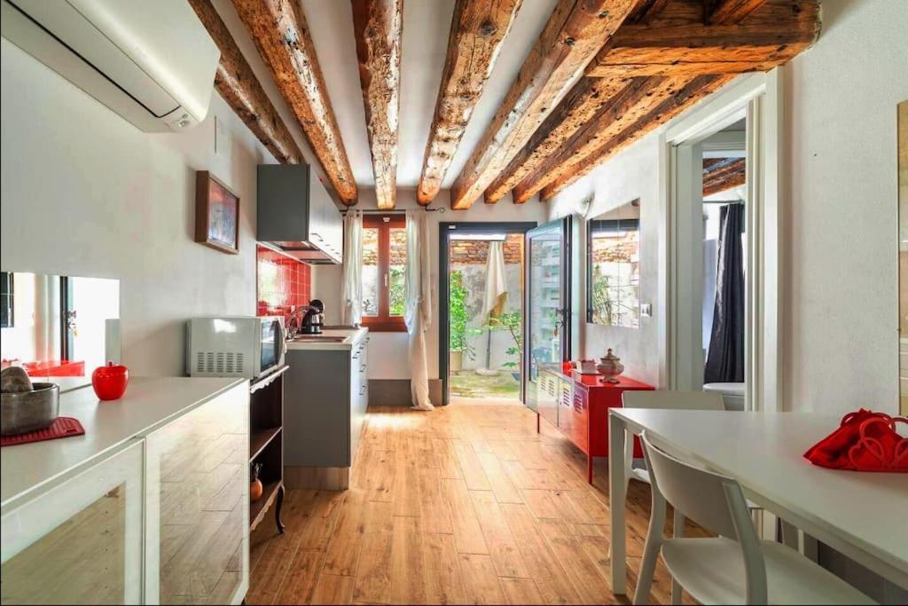 Ca 3 Leoni - Romantic House In The Heart Of Venice Exterior photo